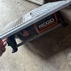 Rigid Tile Saw Like New 