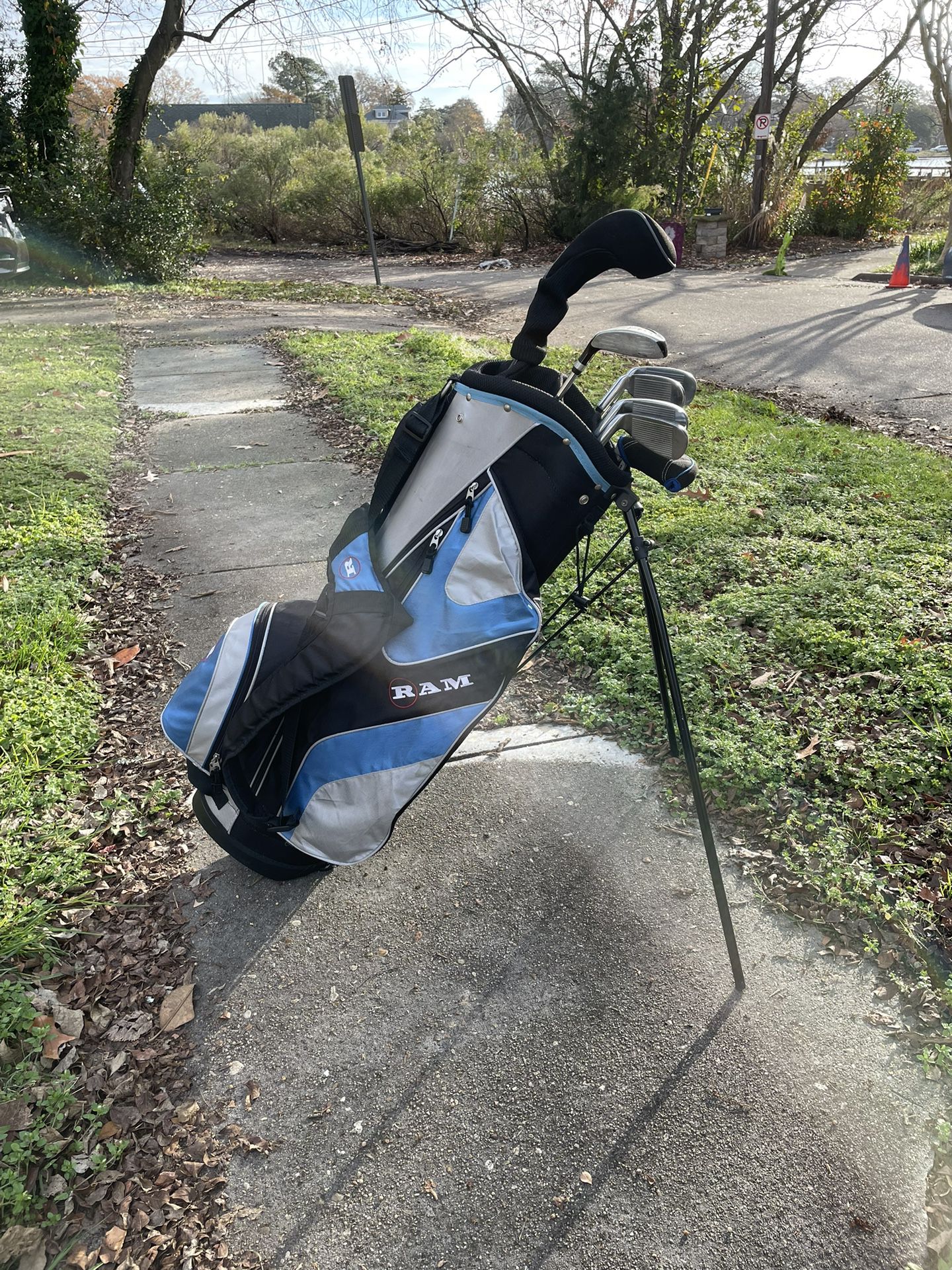 Ram G-Force Golf Club Starter Set, Walking Bag, and Tees