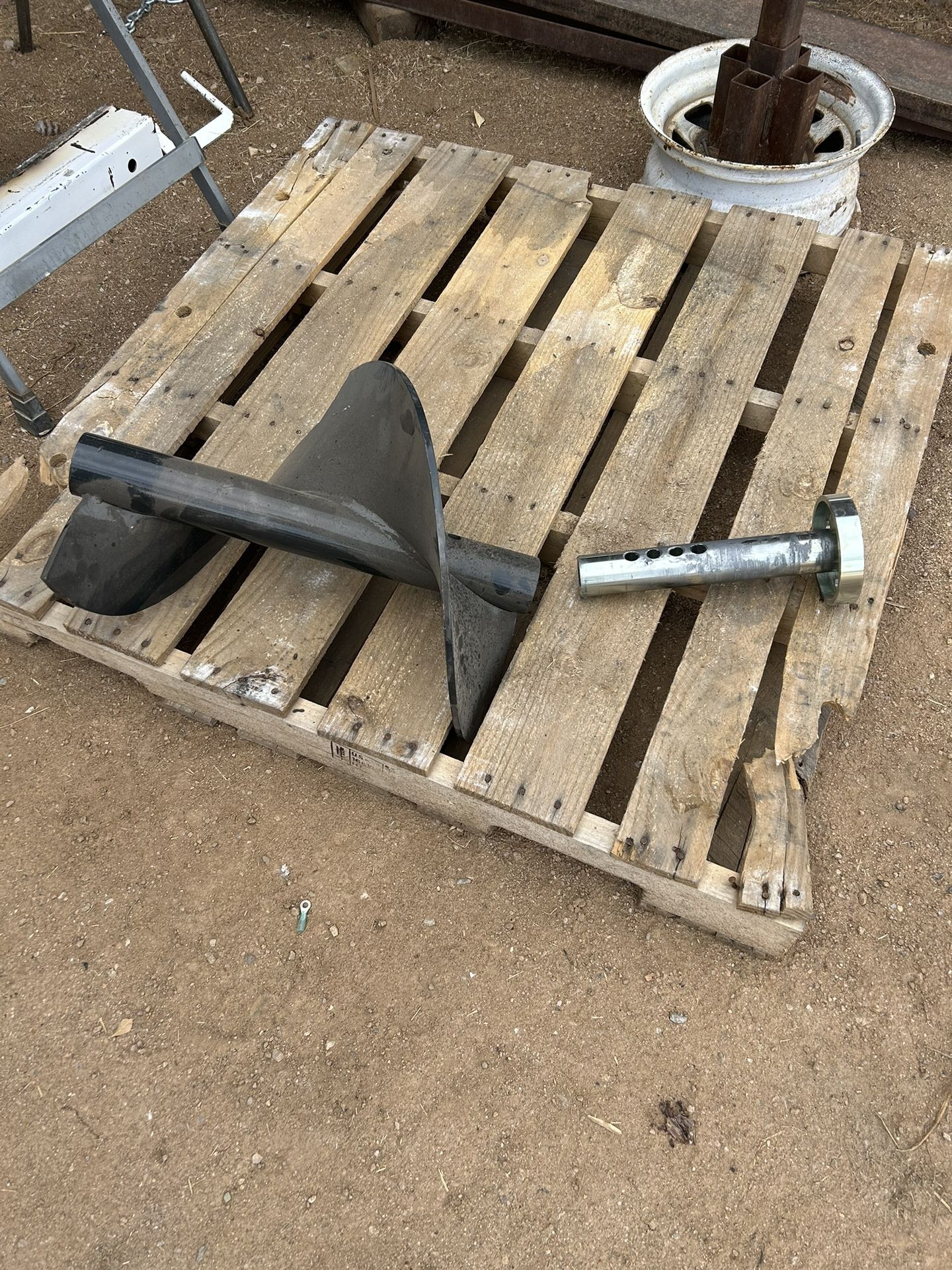 Bobcat 414 Trencher Auger & Adapter