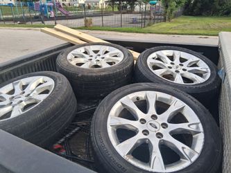 Rims and Tires for a Ford Fusion