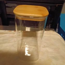 Container 