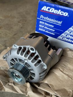 Brand New ACDelco Gold Alternator ( Chevy )