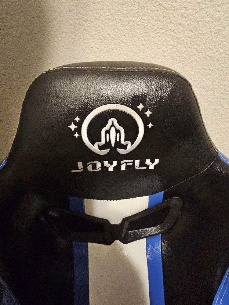 Gaming Chair And Desk Good Condition. NEED GONE ASAP