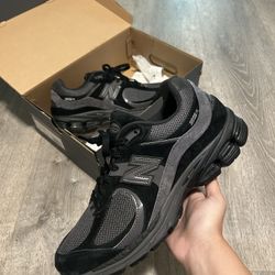 New Balance 2002 Black And Grey 