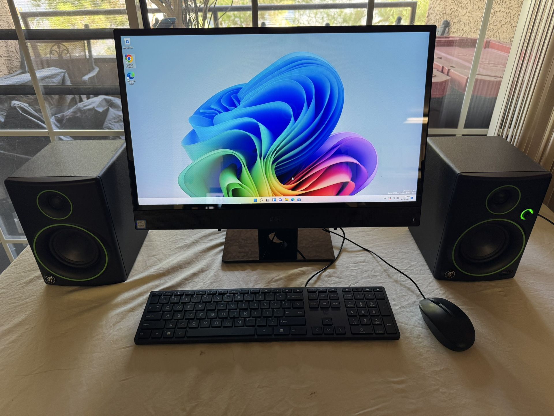 DELL INSPIRON 24" AIO 3477 i3-7130U 2.7GHz 8GB RAM (Max 32GB) 1TB HDD Windows 11 Pro TOUCHSCREEN,WEBCAM,BLUETOOTH,Wi Fi