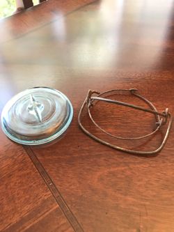Ball jar lid and metal bail closure. Late 1800’s -early 1900’s. Aqua blue. Great condition.