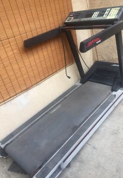 Working gym quality treadmill but needs cleaning & oil QUICK SALE -CHEAP