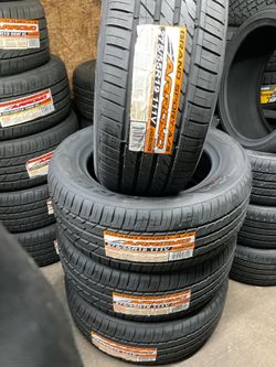 Arroyo 275/55R19 Set of four $680