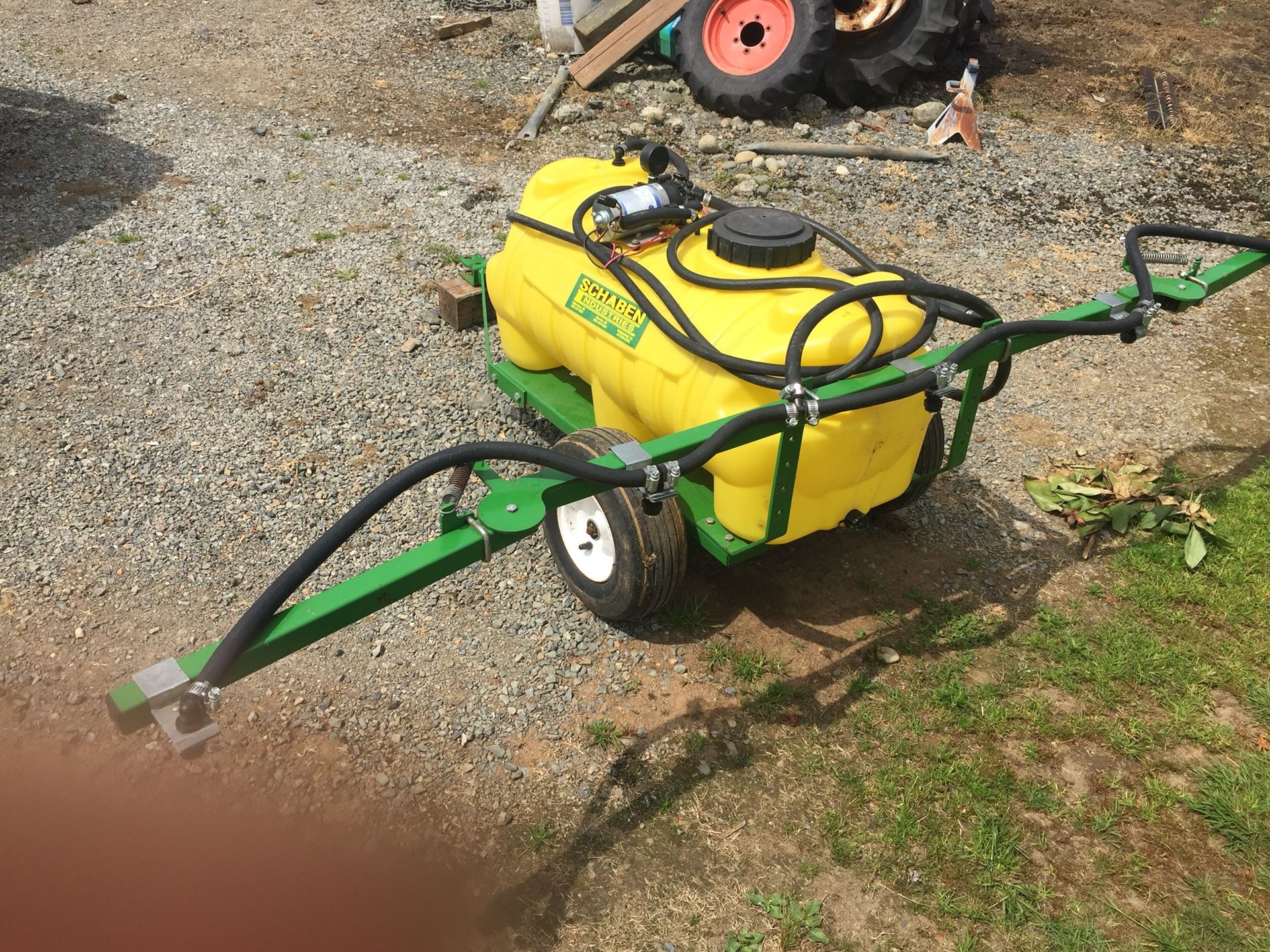 Schaben 25 gallon electric sprayer with boom
