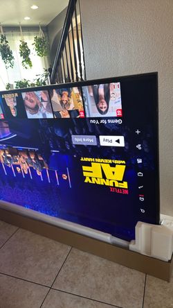 75” Samsung 4K UHD Smart TV with original TV stand, power cord and remote