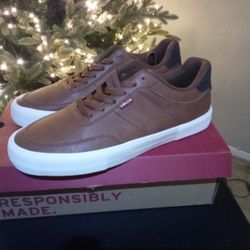 New Men's Tennis Shoes 10.5