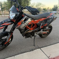 2019 KTM 690