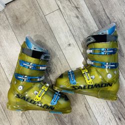 SALOMON SKI BOOTS SIZE 28.5