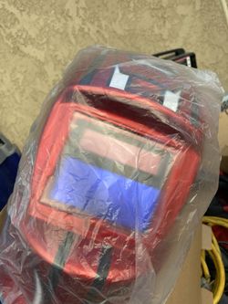 Welding helmet