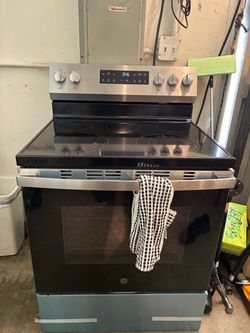 GE induction electric stove/ oven 220V