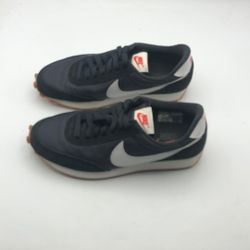Nike Daybreak Women’s Black White Athletic Shoes Outdoors CK2351-001 Size 7
