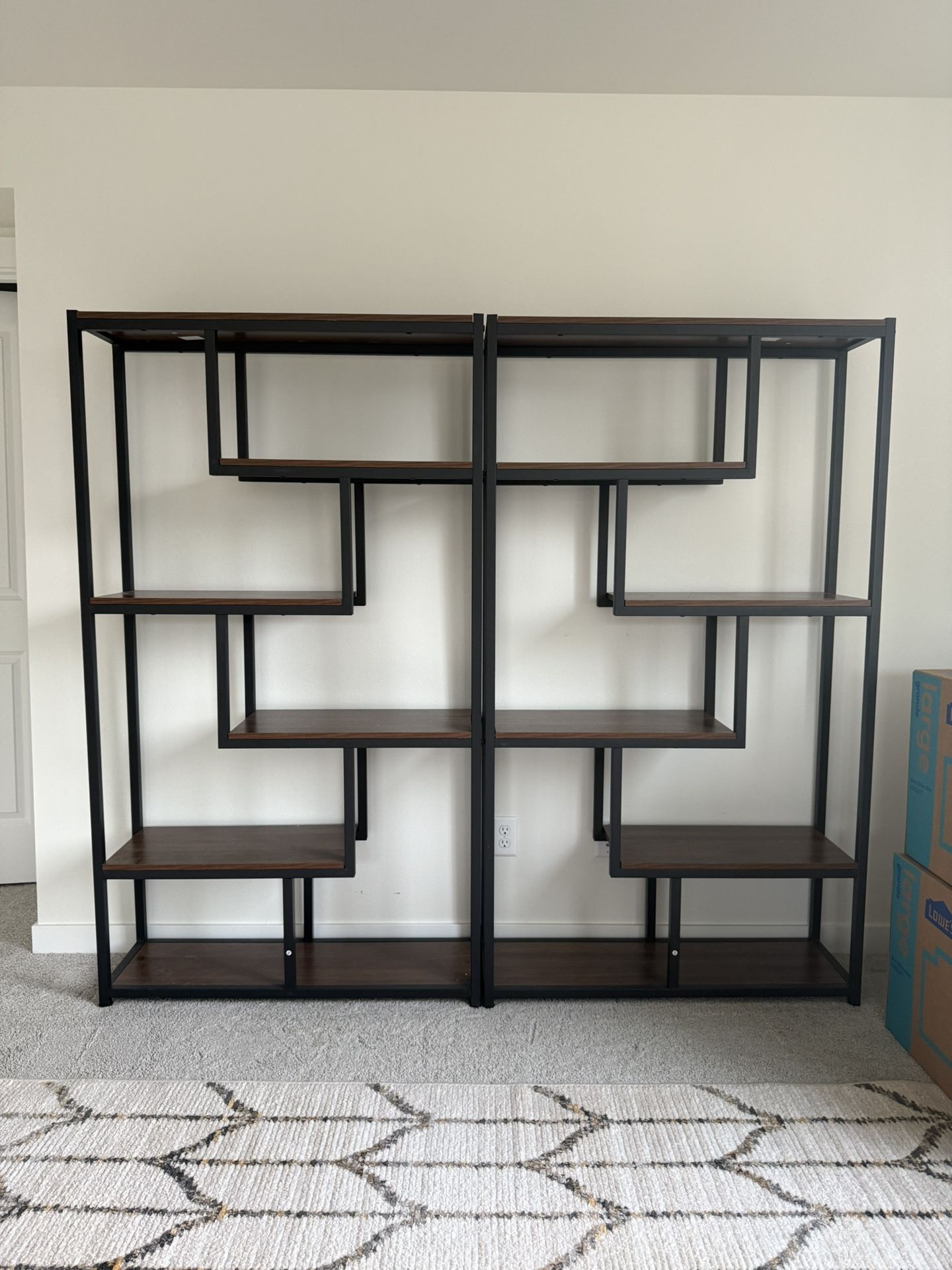 5 Tier Bookshelf With Staggering Shelves