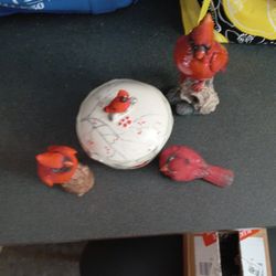 4 Piece Set Of Beautiful Cardinal's Sale Priced To Sell 