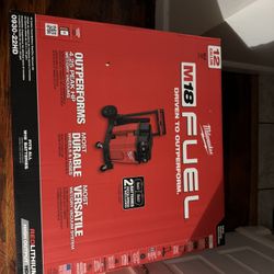 Milwaukee M18 FUEL Vacuum Kit 12 Gallon 36V Wet/Dry