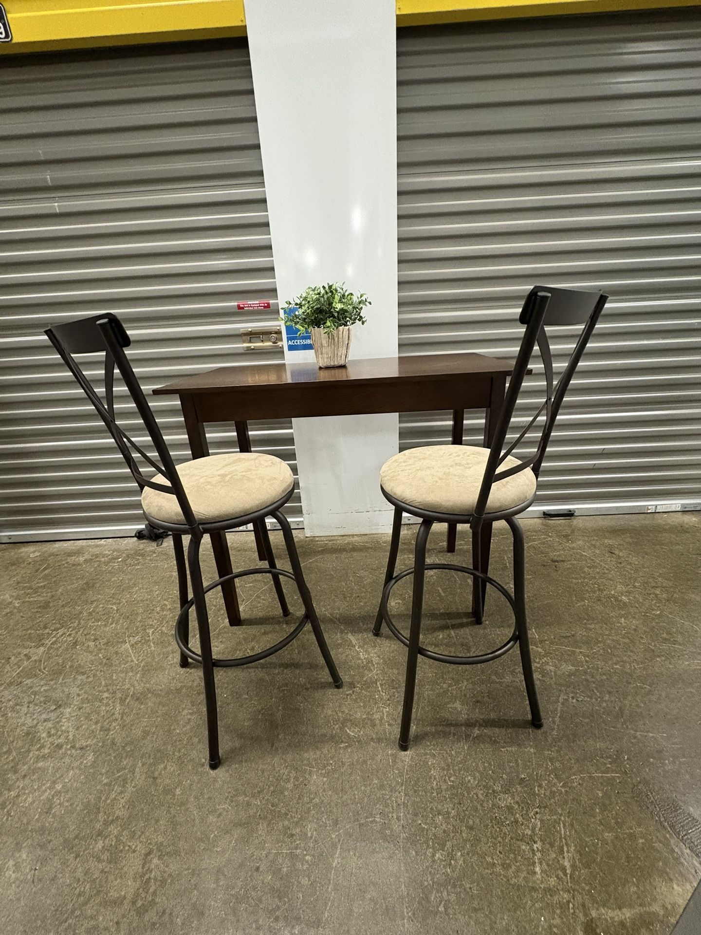 Barstools Chair and Table Vintage Style Mid-Century Modern Minimalist Brown