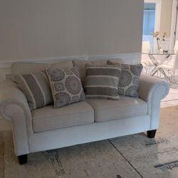 Couch With Cushions 