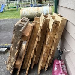 1/2 Size Pallets Quantity 7