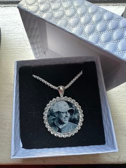 Pendant necklace