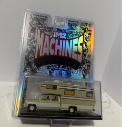 M2 Machines Limited Edition 1973 Chevrolet Cheyenne Super 30 Die-Cast