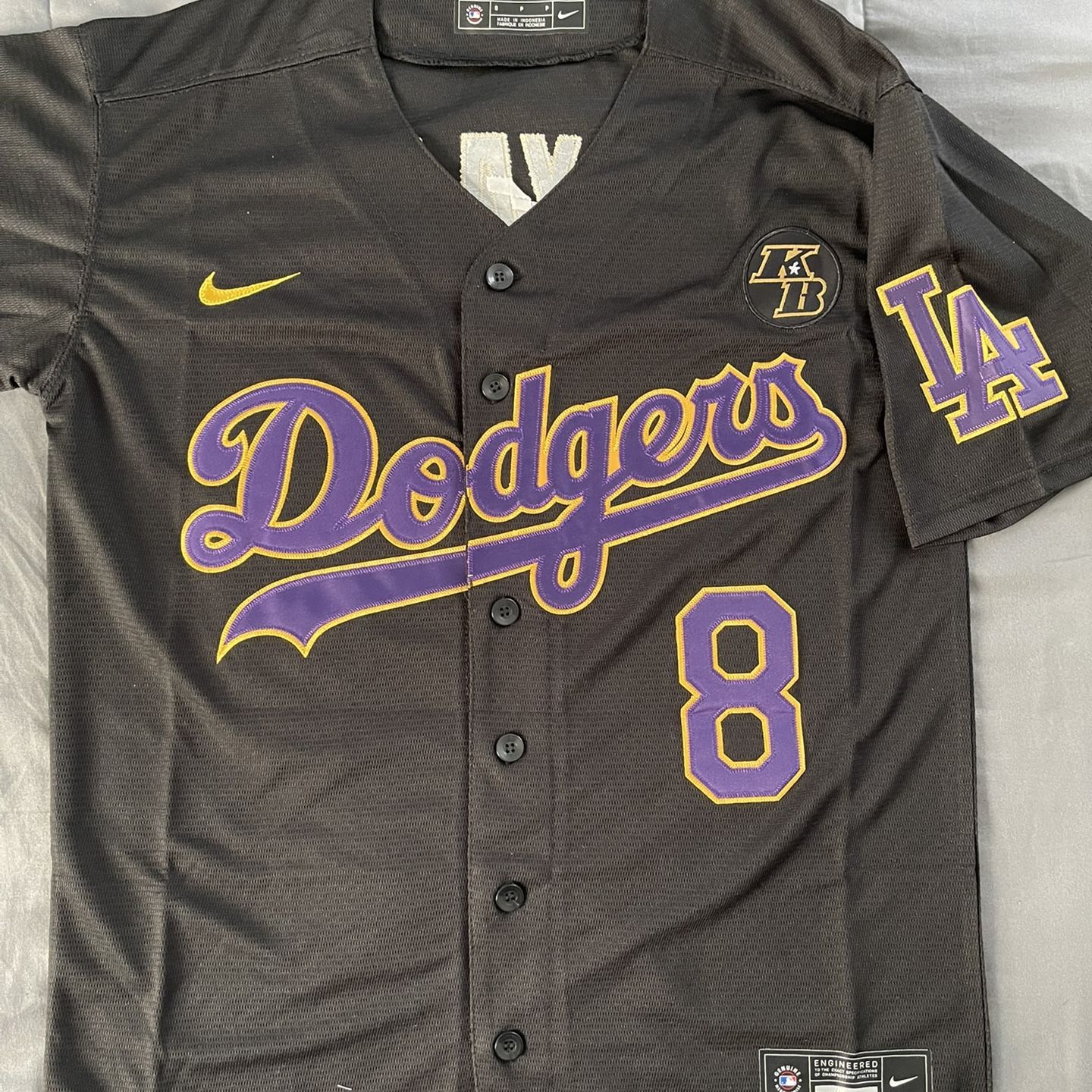 DODGERS BRAVES LAKERS NIGHT KOBE JERSEY!! for Sale in Anaheim, CA