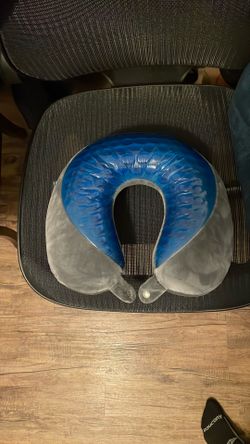 Travel Pillow 