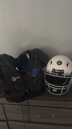 Schutt Football Helmet and Shoulder Pads Set