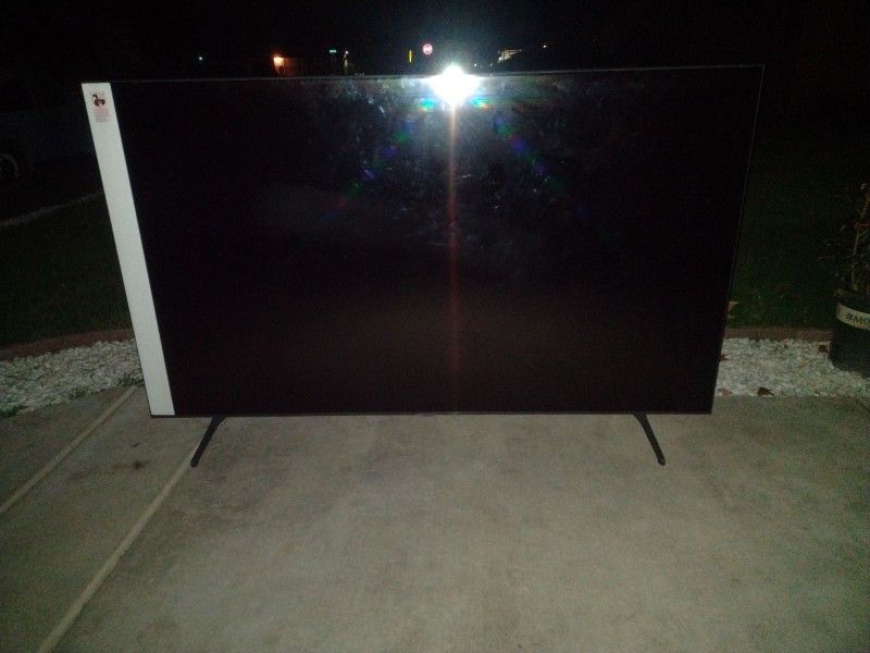 CRACKED TVS