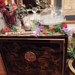 Beautiful Oriental Chest W/ Up Raised Scenery And Mirror Included And Excellent Condition