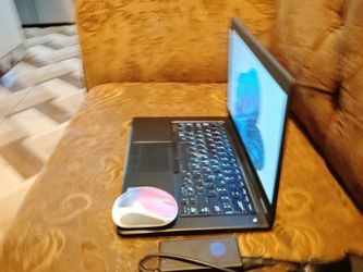 Laptop Dell Latitude E5450-core i5-8gb ram-320gb HD-go-od for stud-ents