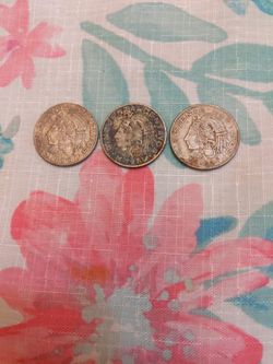 MONEDAS DE CINCUENTA CENTAVOS DOS DEL 71 Y UNA DEL 81 