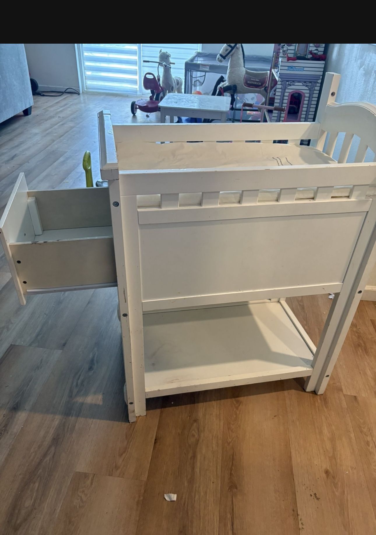 Baby Changing Table $25