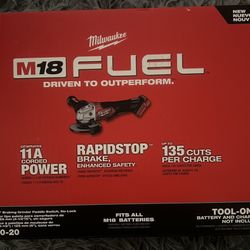 MILWAUKEE M18 FUEL 4-1/2"/5" Braking Grinder Paddle Switch, No- Lock (tool-only)