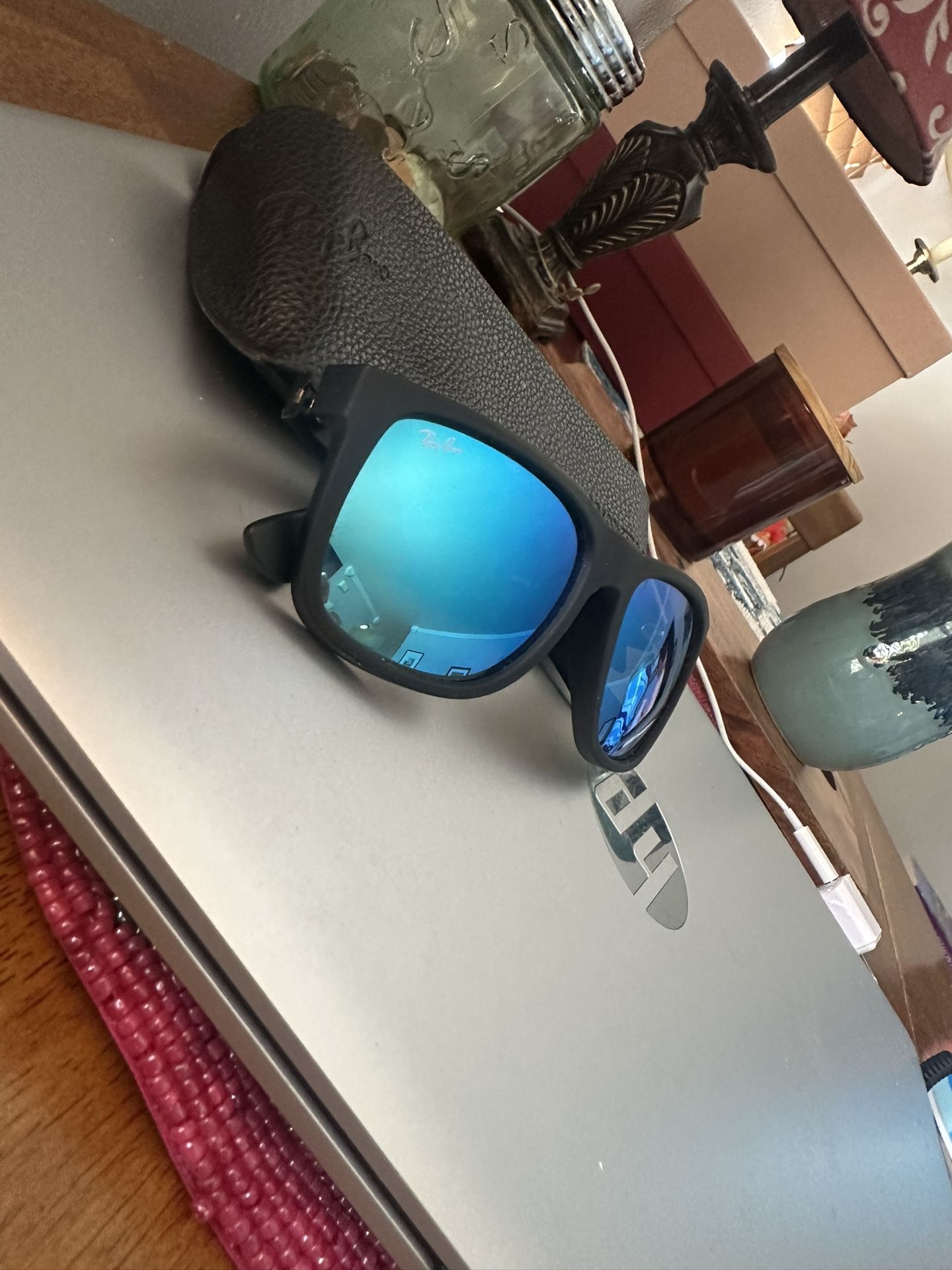 Ray Ban