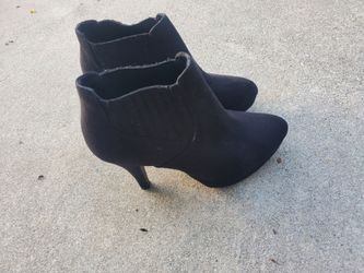 Dexter comfort heels