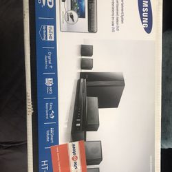 Samsung  DVD Home Entertainment System 