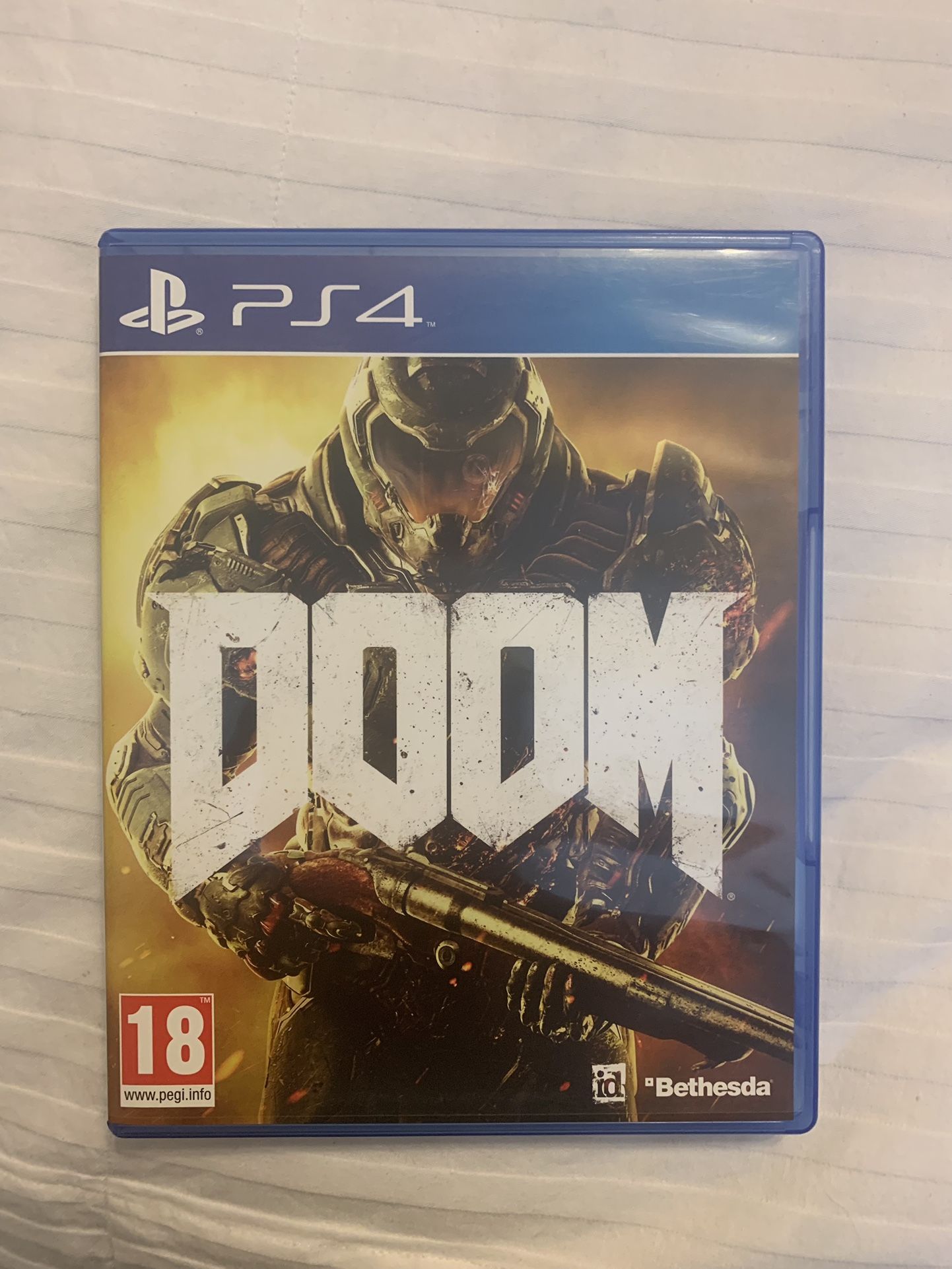 PS4 - DOOM