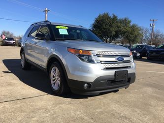 2015 Ford Explorer... 3 filas de ascientos.. $2,500 de entrada. Acepto carta de trabajo y pasaporte