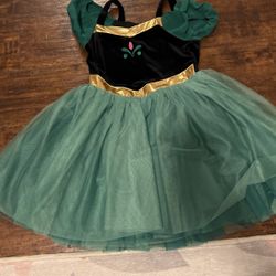 Taylor Joelle Anna Dress