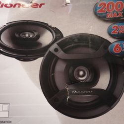 PIONEER 2 WAY SPEAKEE