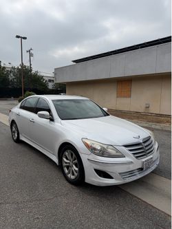 2013 Hyundai Genesis