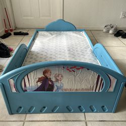 Baby Elsa Bed With Mattress 