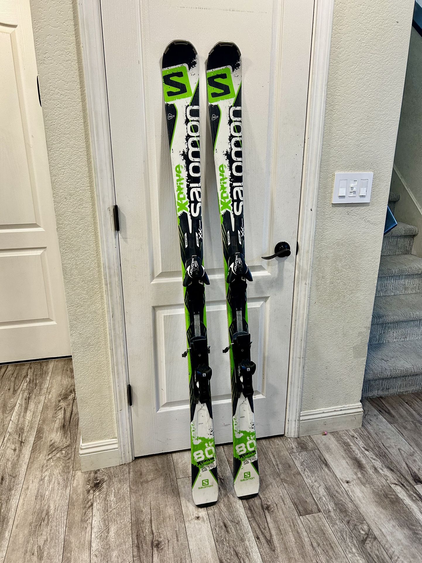 SALOMON SKIS WITH BINDINGS 170cm