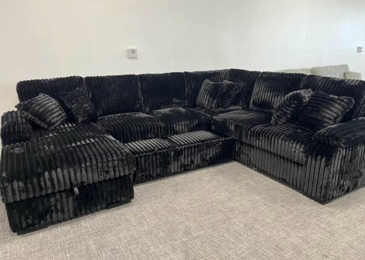 🛋️ NEW!! Sleeper Sectional Sofa w/ Chaise 🚛 Avail E-Z Clean fabric Storage compartment under Chaise Grey (3 total color options) XL Size 12