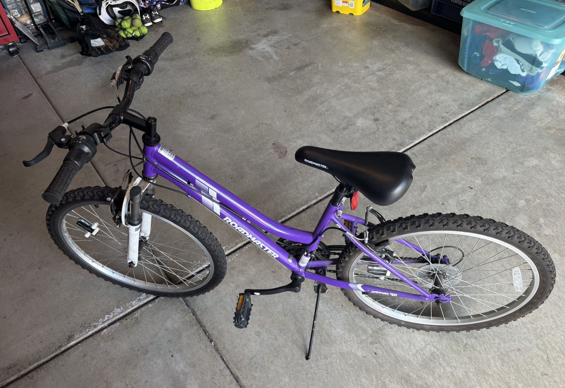 Roadmaster 24" Granite Peak Girls Mountain Bike, Purple