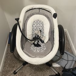 Graco baby rocker